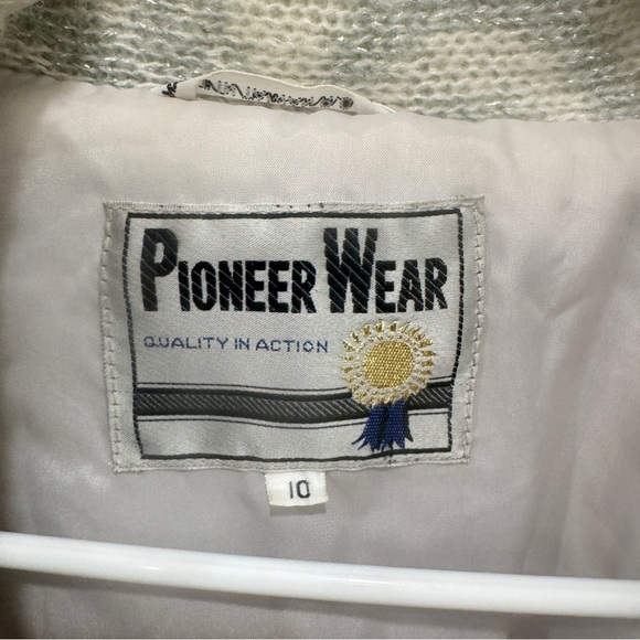 Vintage Pioneer Wear Knit Coat Womens 10 Gray Metallic Striped Long Length - Picture 4 of 10